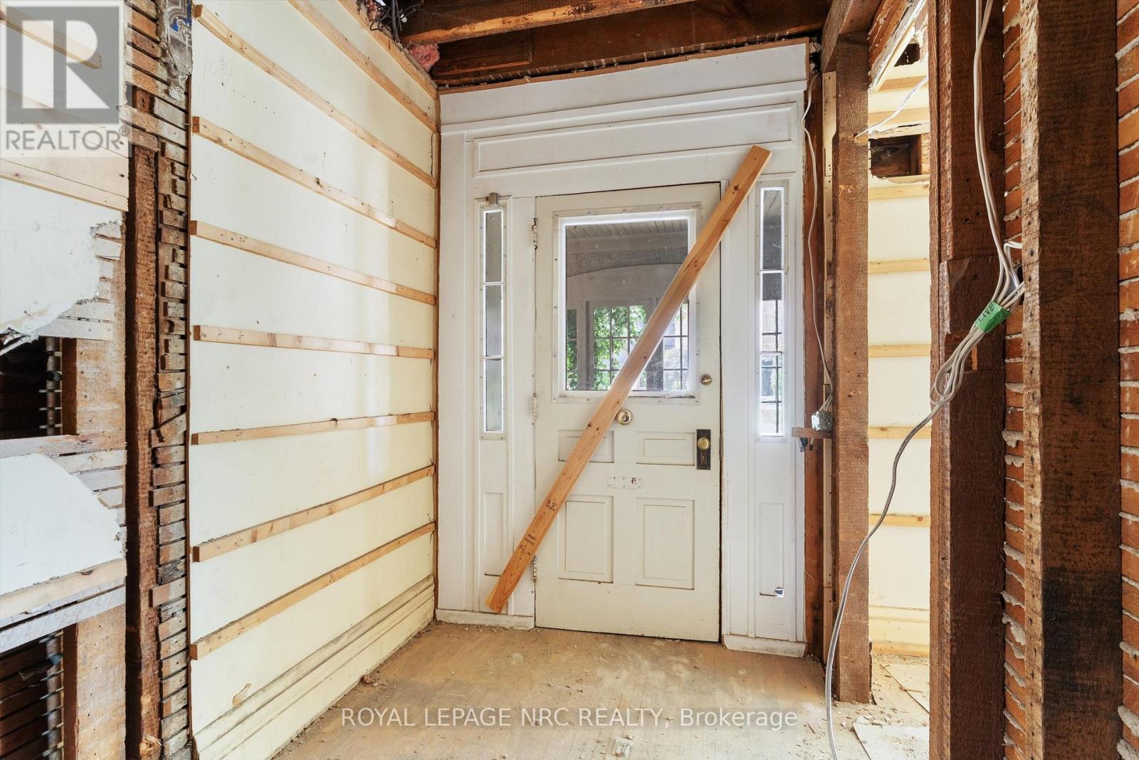 228 King Street, St. Catharines, Ontario  L2R 3J9 - Photo 30 - X12395906