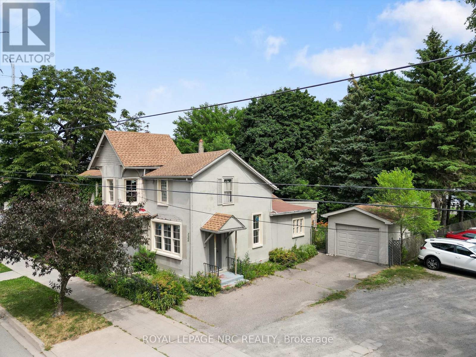 228 King Street, St. Catharines, Ontario  L2R 3J9 - Photo 4 - X12395906