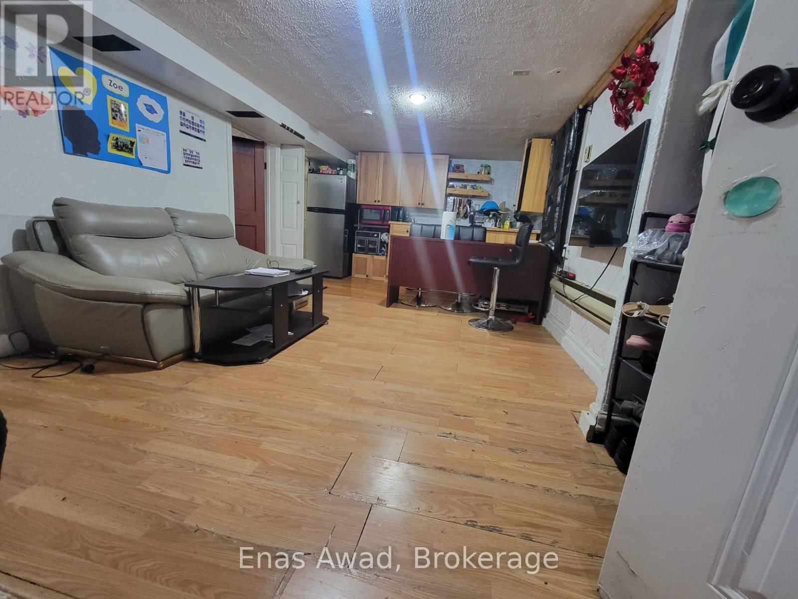 724 Third Avenue, Peterborough, Ontario  K9J 4P3 - Photo 34 - X12402402