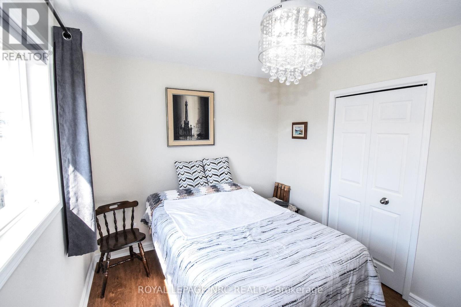 330 Autumn Crescent, Welland, Ontario  L3C 7K1 - Photo 24 - X12402999