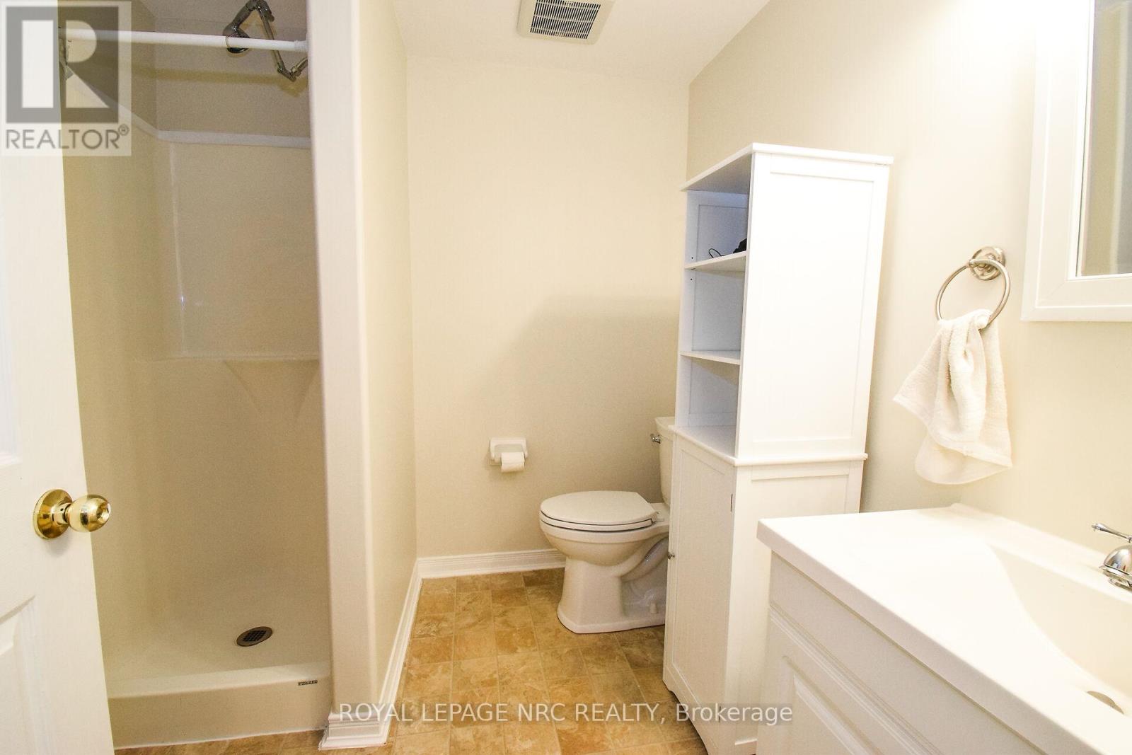 330 Autumn Crescent, Welland, Ontario  L3C 7K1 - Photo 29 - X12402999