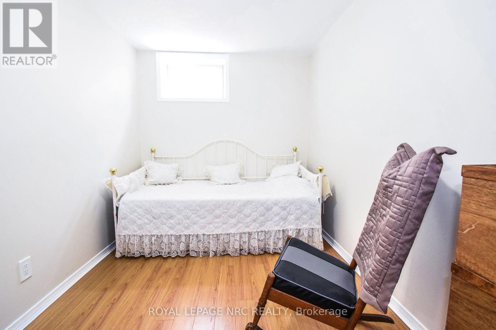 330 Autumn Crescent, Welland, Ontario  L3C 7K1 - Photo 32 - X12402999