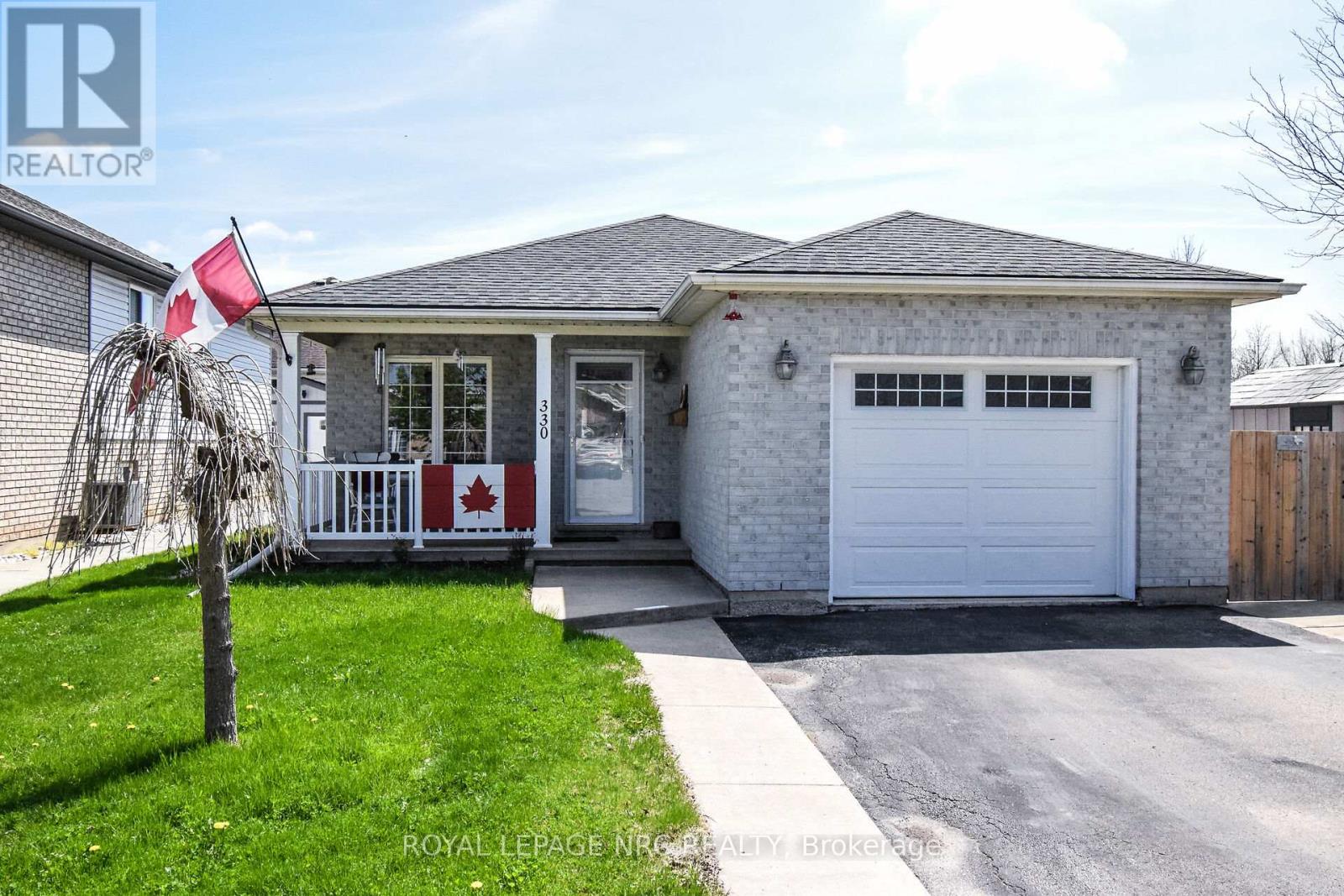 330 Autumn Crescent, Welland, Ontario  L3C 7K1 - Photo 43 - X12402999