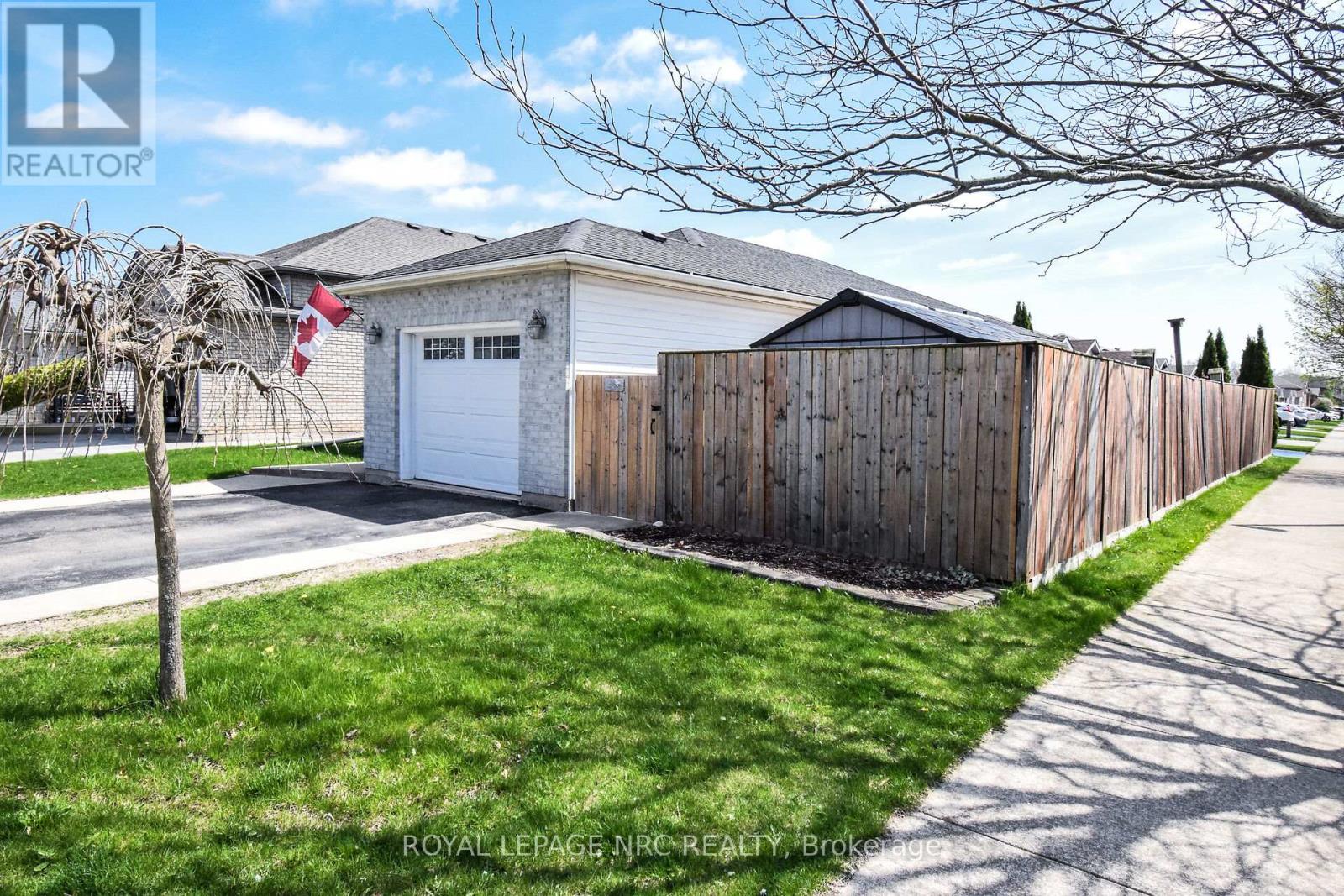 330 Autumn Crescent, Welland, Ontario  L3C 7K1 - Photo 44 - X12402999