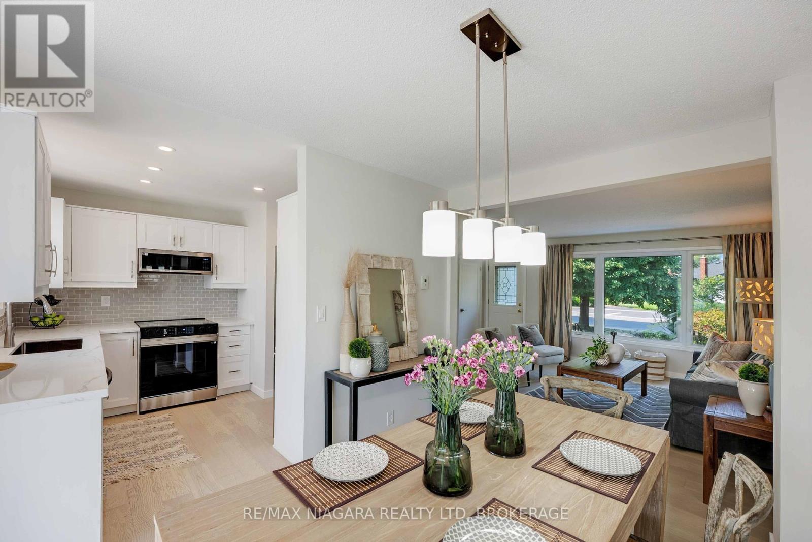 628 Bunting Road, St. Catharines, Ontario  L2M 2Z8 - Photo 9 - X12406357