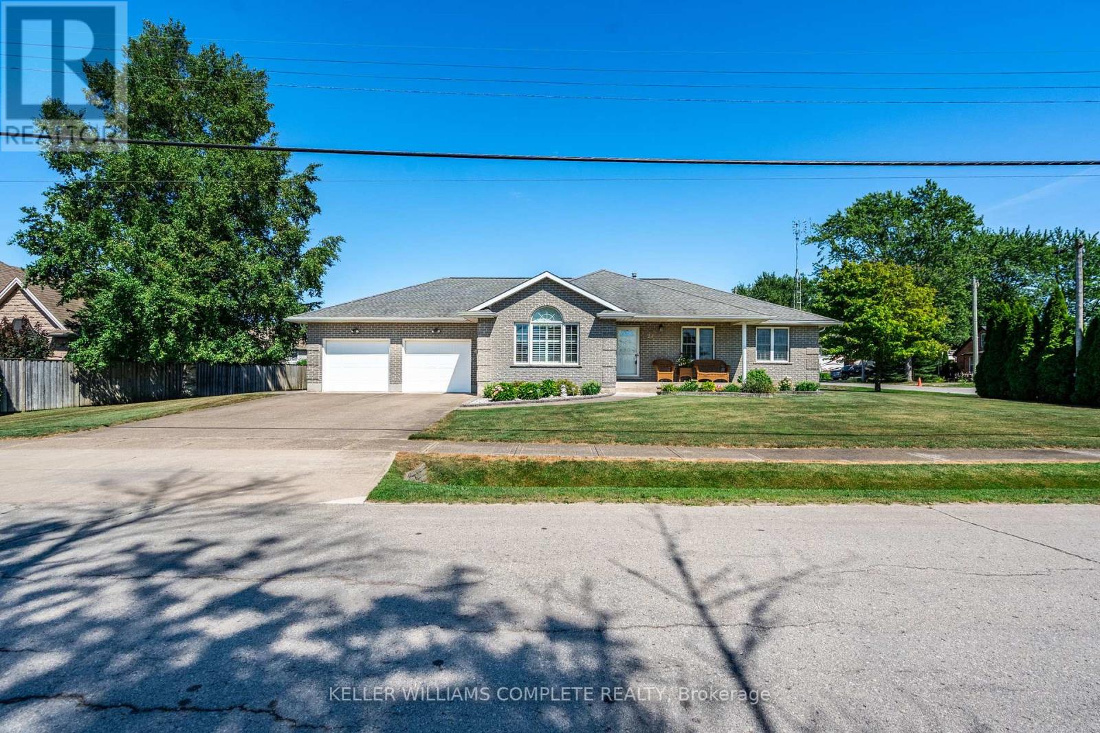 24 South Main Street, Thorold (Port Robinson), Ontario  L0S 1K0 - Photo 2 - X12406488