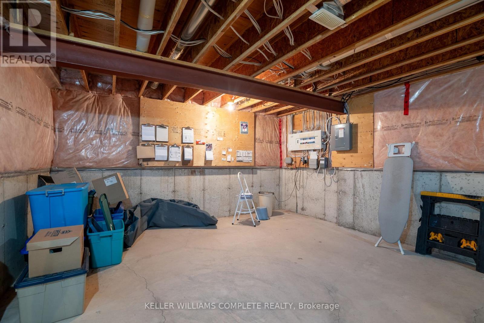 24 South Main Street, Thorold (Port Robinson), Ontario  L0S 1K0 - Photo 33 - X12406488