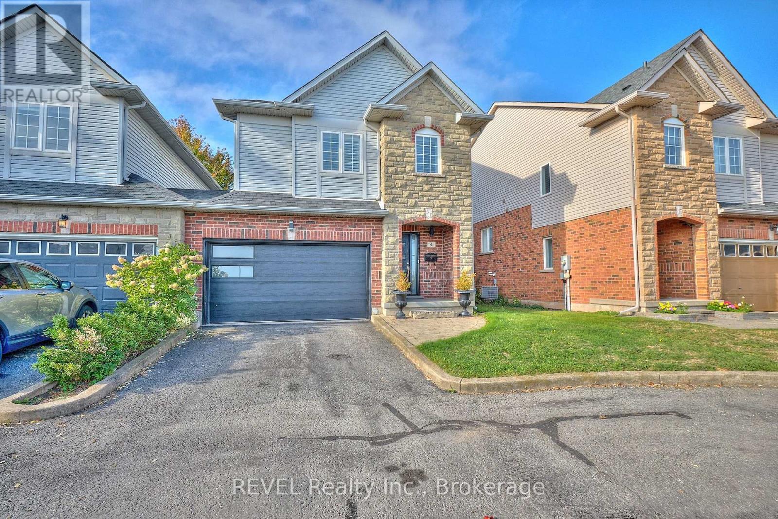 4 - 334 MAIN STREET E, Grimsby, Ontario