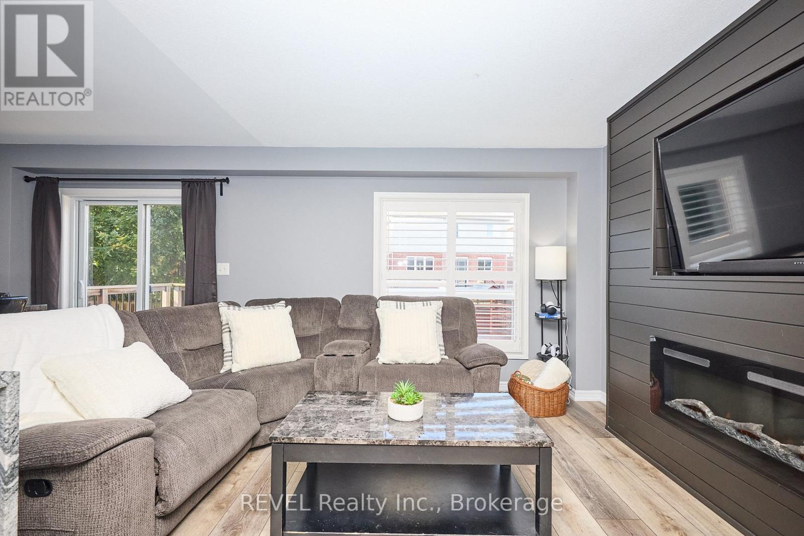 4 - 334 Main Street E, Grimsby, Ontario  L3M 1R2 - Photo 13 - X12408347