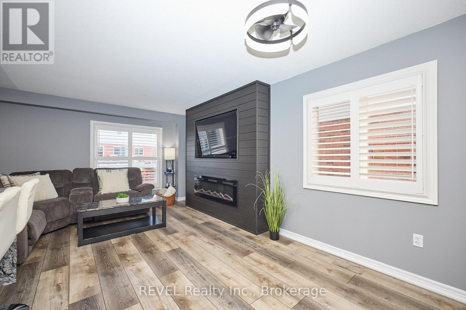 4 - 334 Main Street E, Grimsby, Ontario  L3M 1R2 - Photo 14 - X12408347