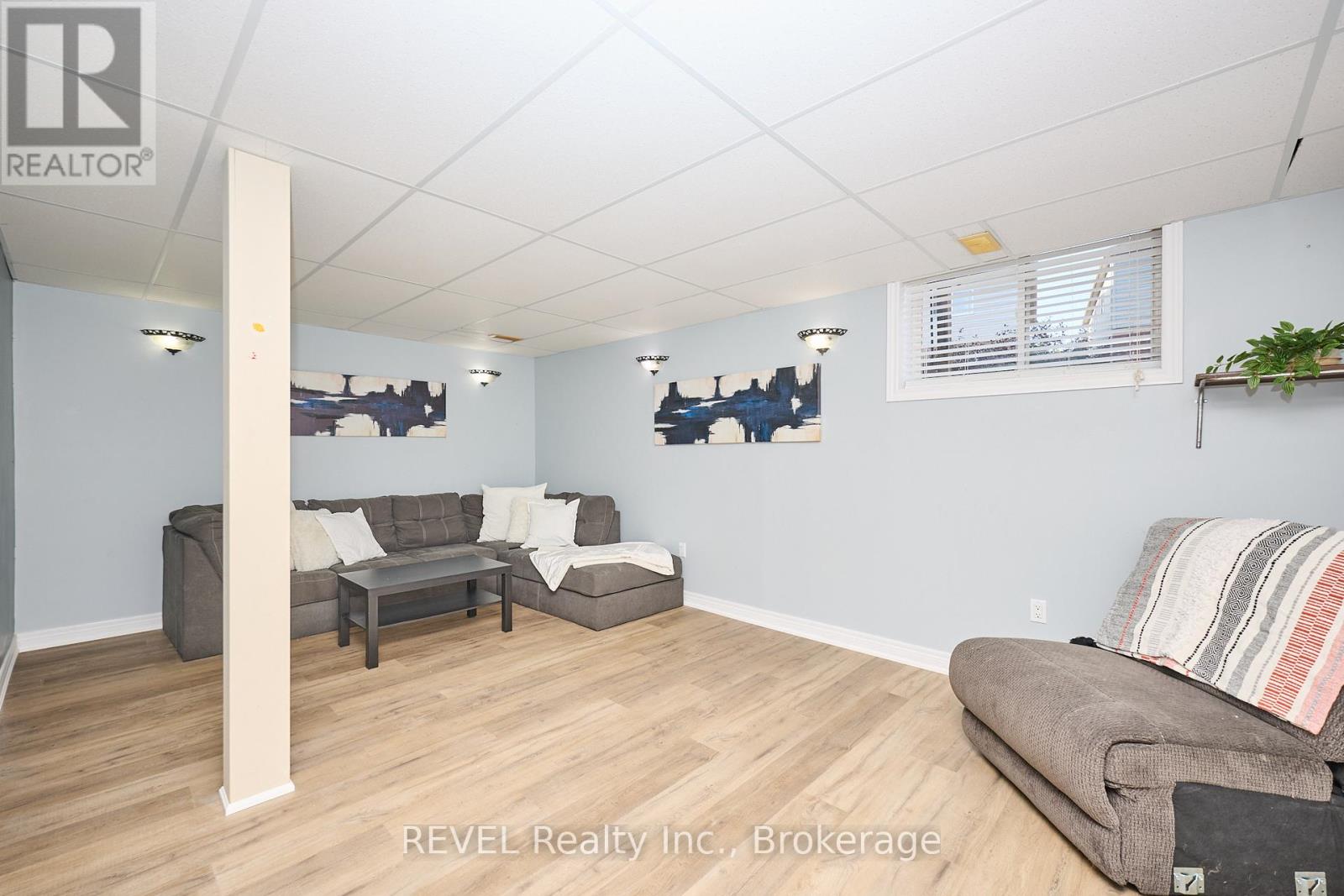 4 - 334 Main Street E, Grimsby, Ontario  L3M 1R2 - Photo 25 - X12408347