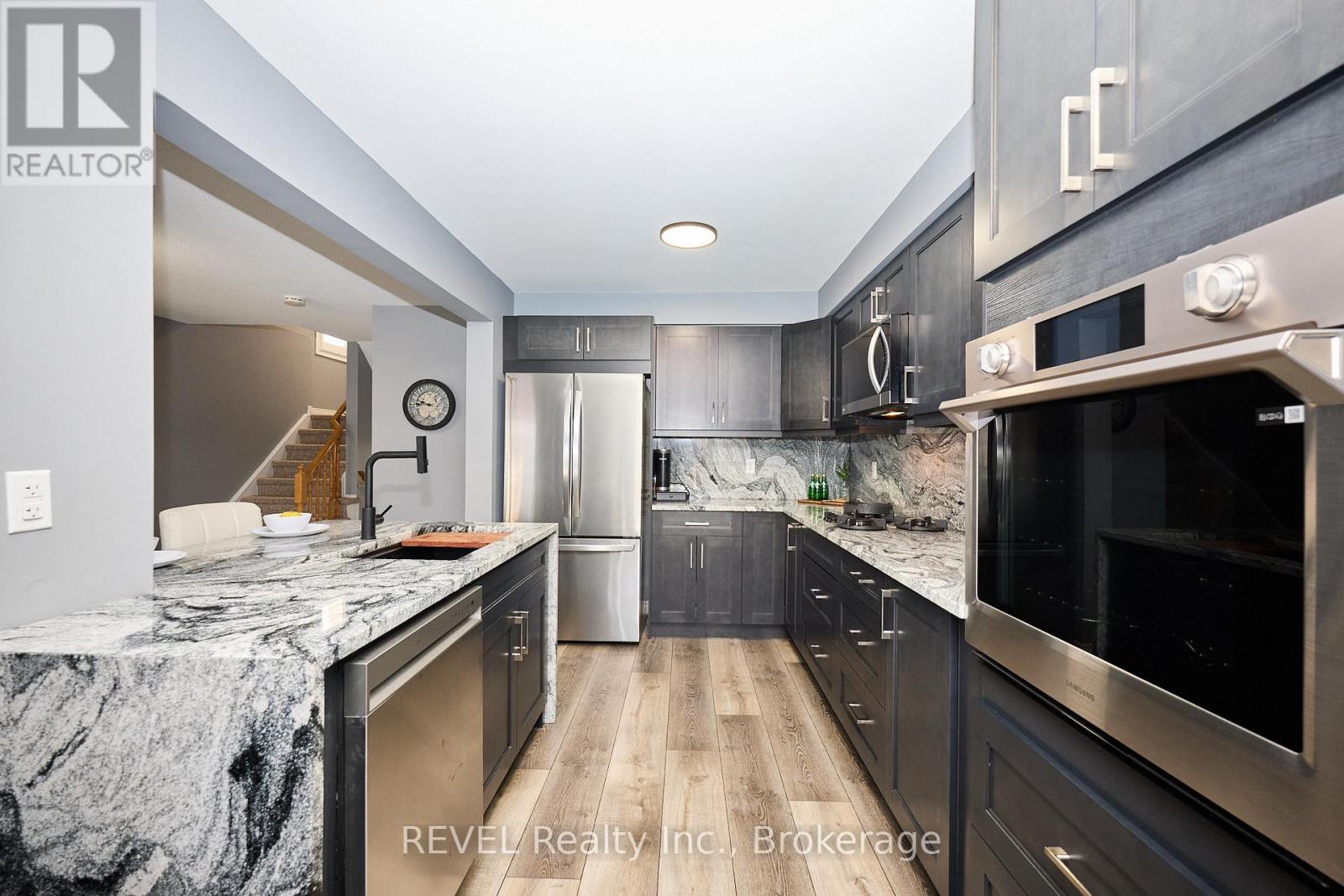 4 - 334 Main Street E, Grimsby, Ontario  L3M 1R2 - Photo 9 - X12408347