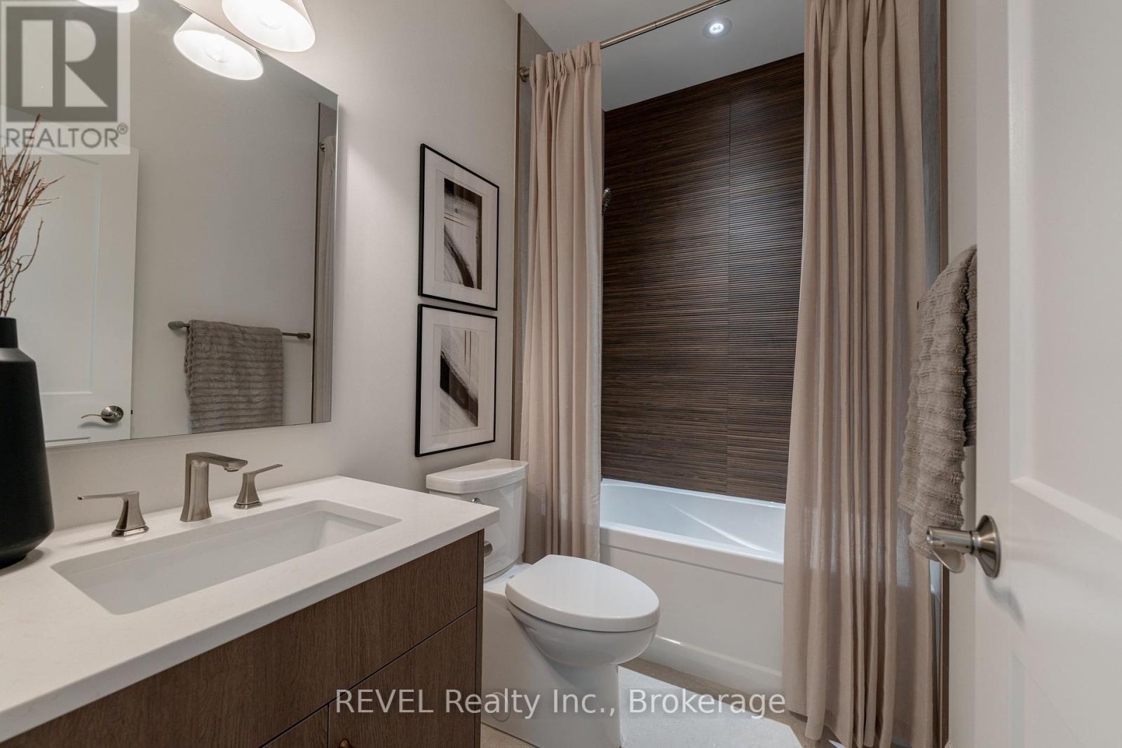 31 Harvest Drive, Niagara-On-The-Lake, Ontario  L0S 1J0 - Photo 17 - X12408356