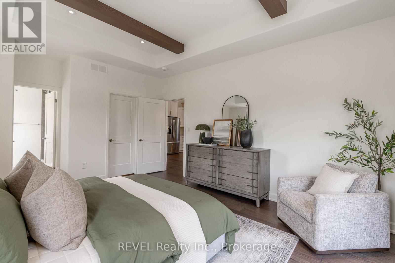 31 Harvest Drive, Niagara-On-The-Lake, Ontario  L0S 1J0 - Photo 19 - X12408356