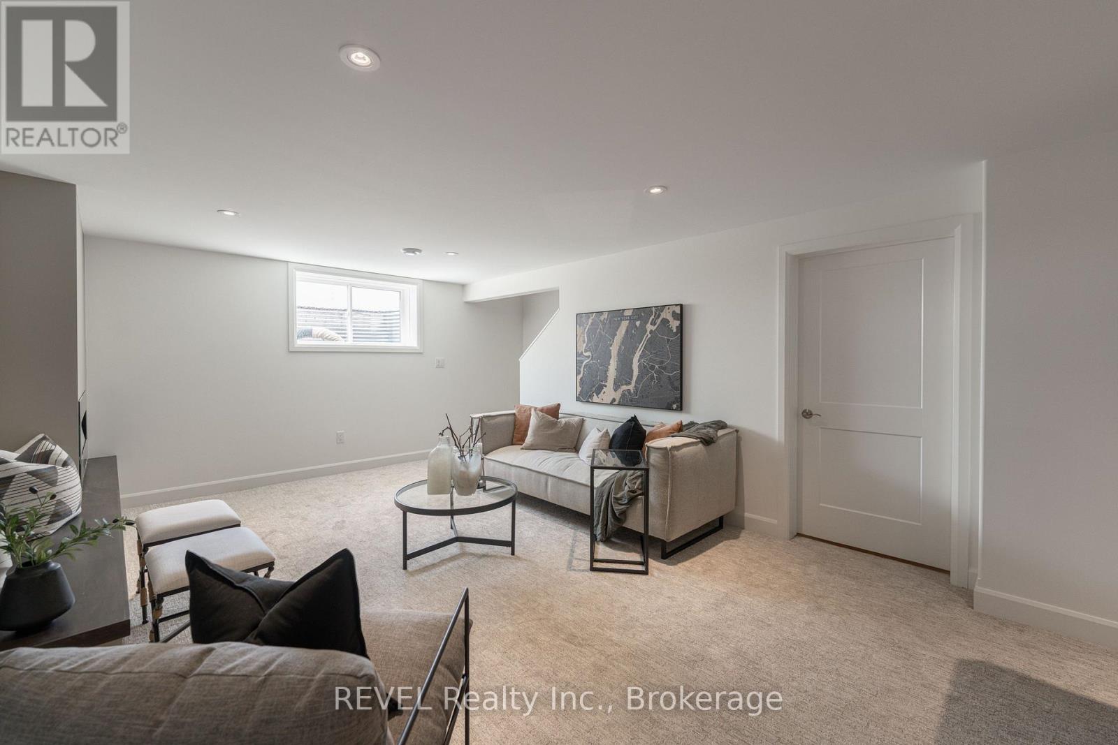 31 Harvest Drive, Niagara-On-The-Lake, Ontario  L0S 1J0 - Photo 24 - X12408356