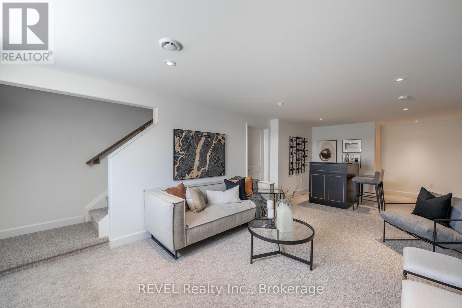 31 Harvest Drive, Niagara-On-The-Lake, Ontario  L0S 1J0 - Photo 30 - X12408356