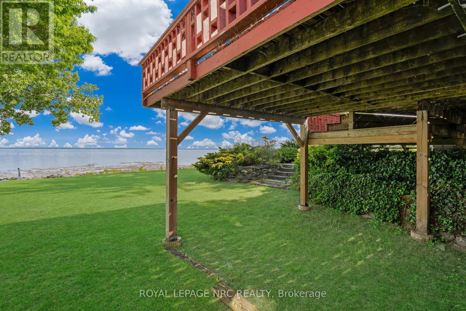 3765 Crystal Beach Drive, Fort Erie, Ontario  L0S 1B0 - Photo 39 - X12409872