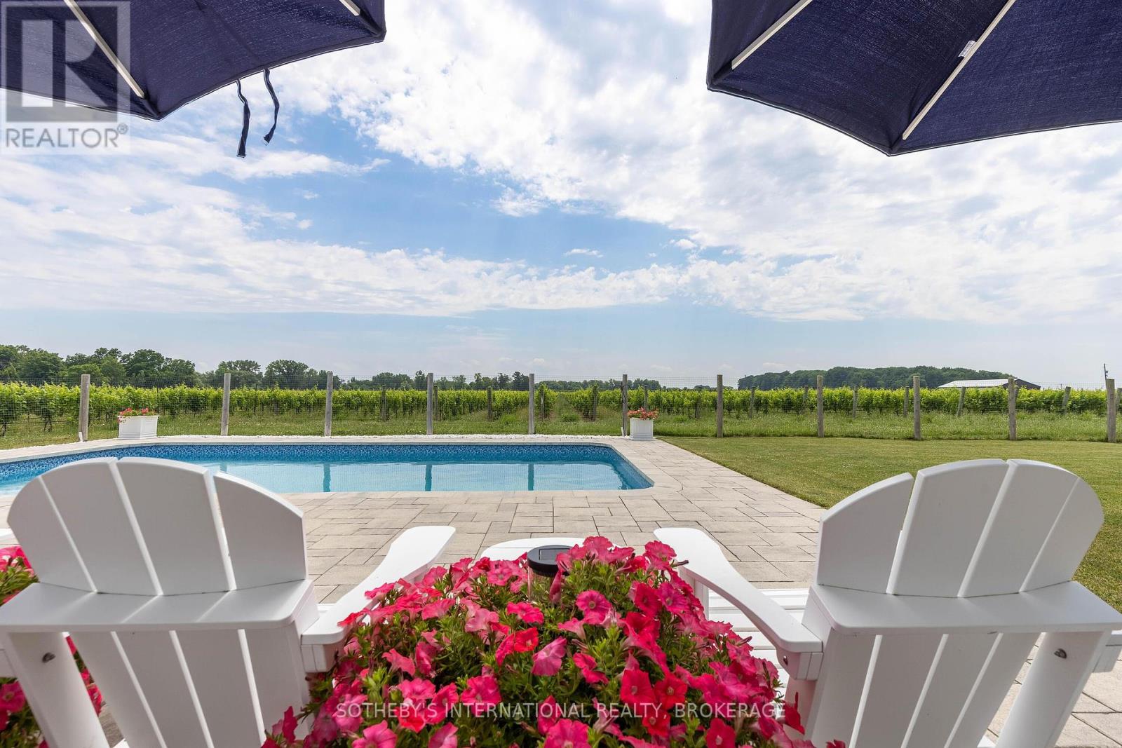 1219 Lakeshore Road, Niagara-On-The-Lake, Ontario  L0S 1J0 - Photo 40 - X12410386