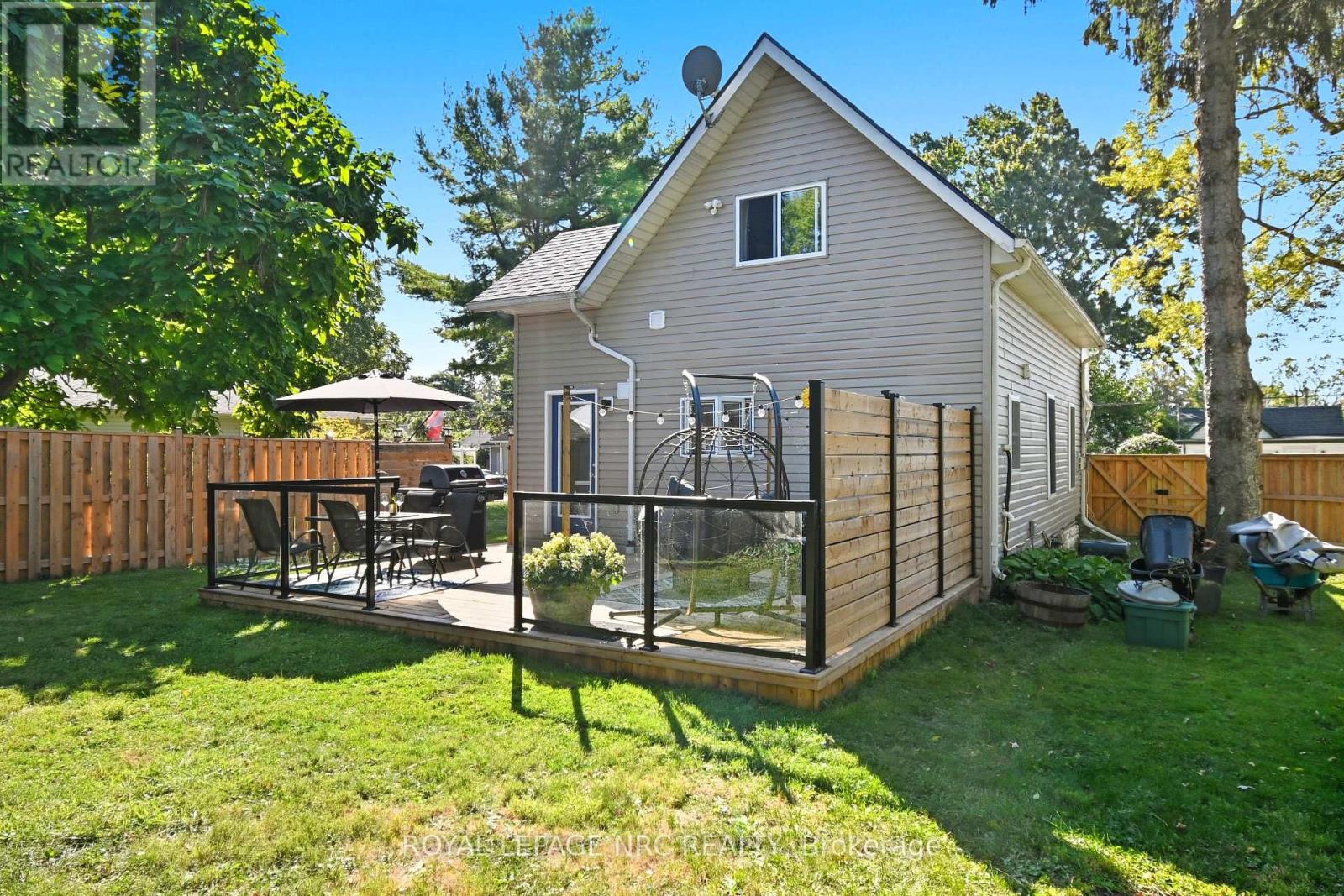 3964 Alexandra Road, Fort Erie (Crystal Beach), Ontario  L0S 1B0 - Photo 37 - X12410460