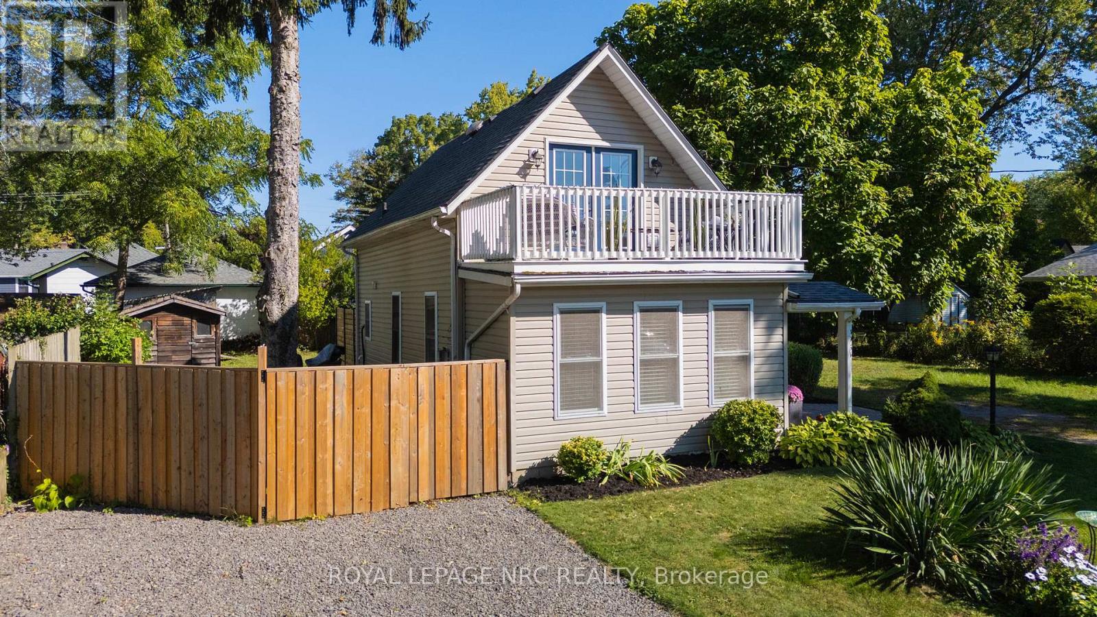 3964 Alexandra Road, Fort Erie (Crystal Beach), Ontario  L0S 1B0 - Photo 4 - X12410460