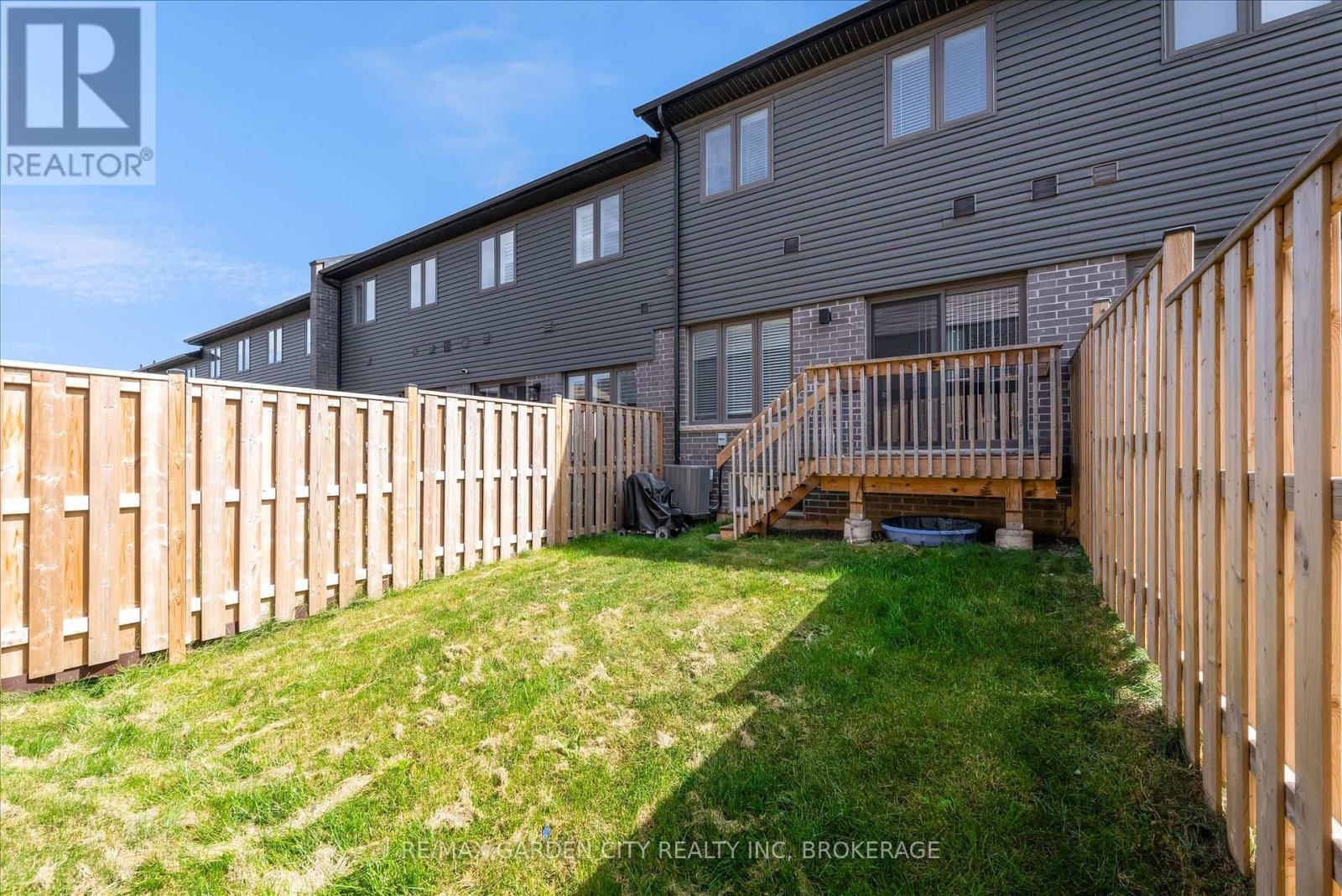 3998 Crown Street, Lincoln (Beamsville), Ontario  L3J 0S6 - Photo 20 - X12411934