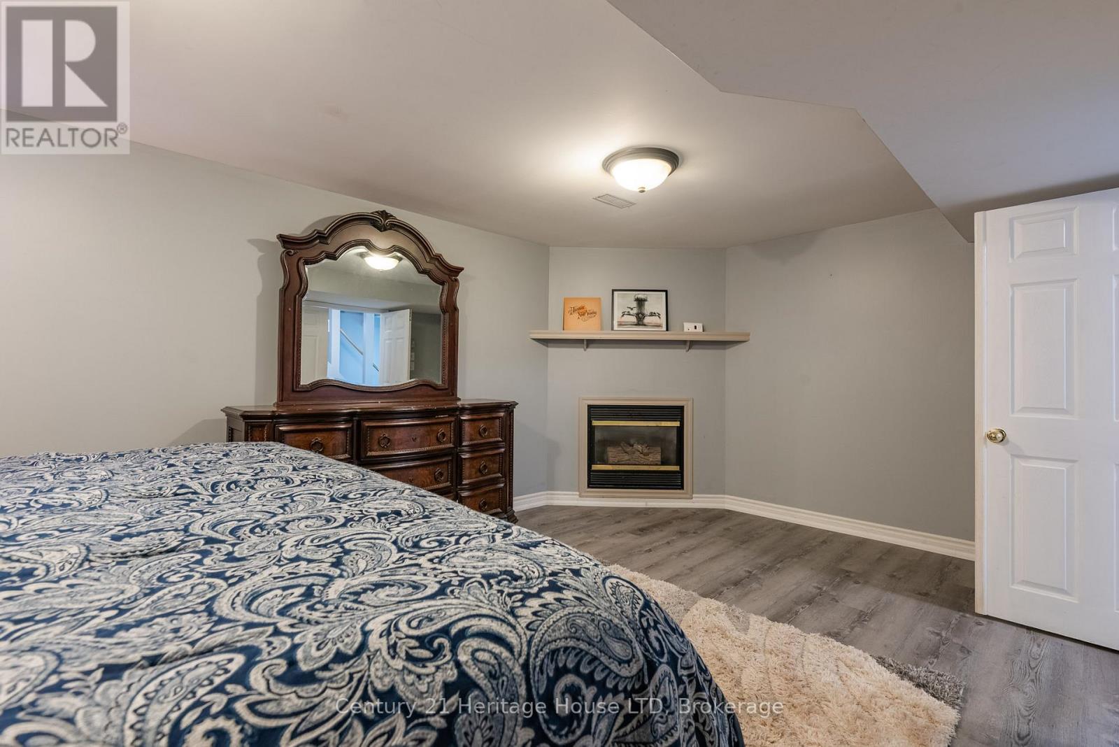 160 Northwood Drive, Welland, Ontario  L3C 6V9 - Photo 22 - X12412113