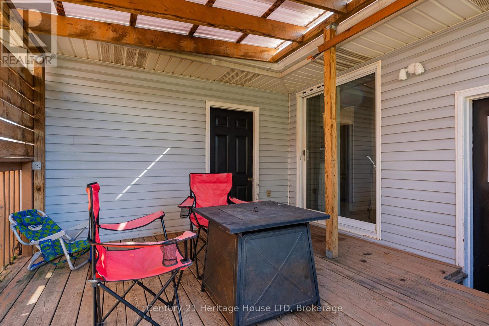 160 Northwood Drive, Welland, Ontario  L3C 6V9 - Photo 25 - X12412113