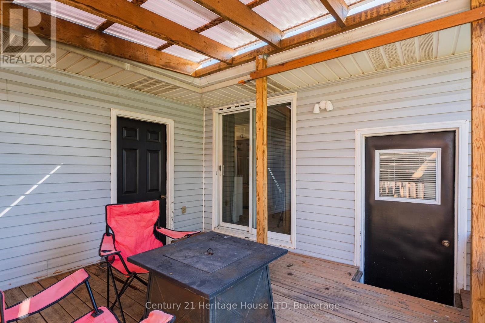 160 Northwood Drive, Welland, Ontario  L3C 6V9 - Photo 26 - X12412113