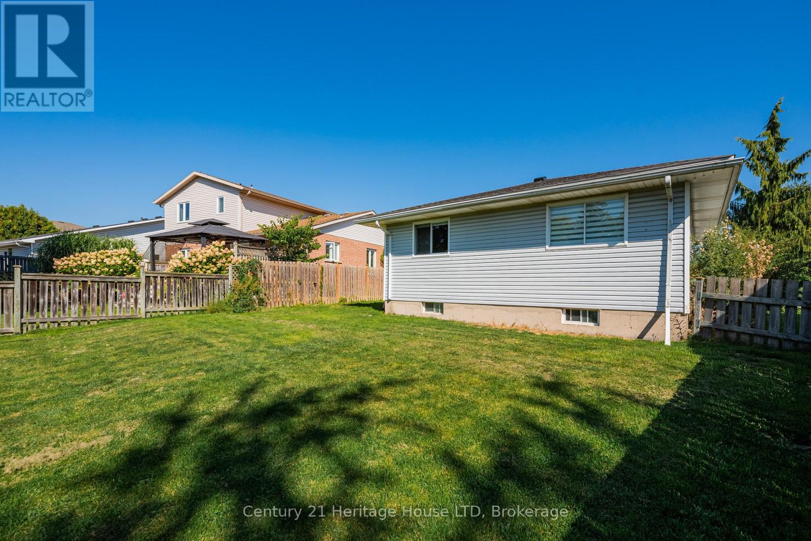 160 Northwood Drive, Welland, Ontario  L3C 6V9 - Photo 29 - X12412113