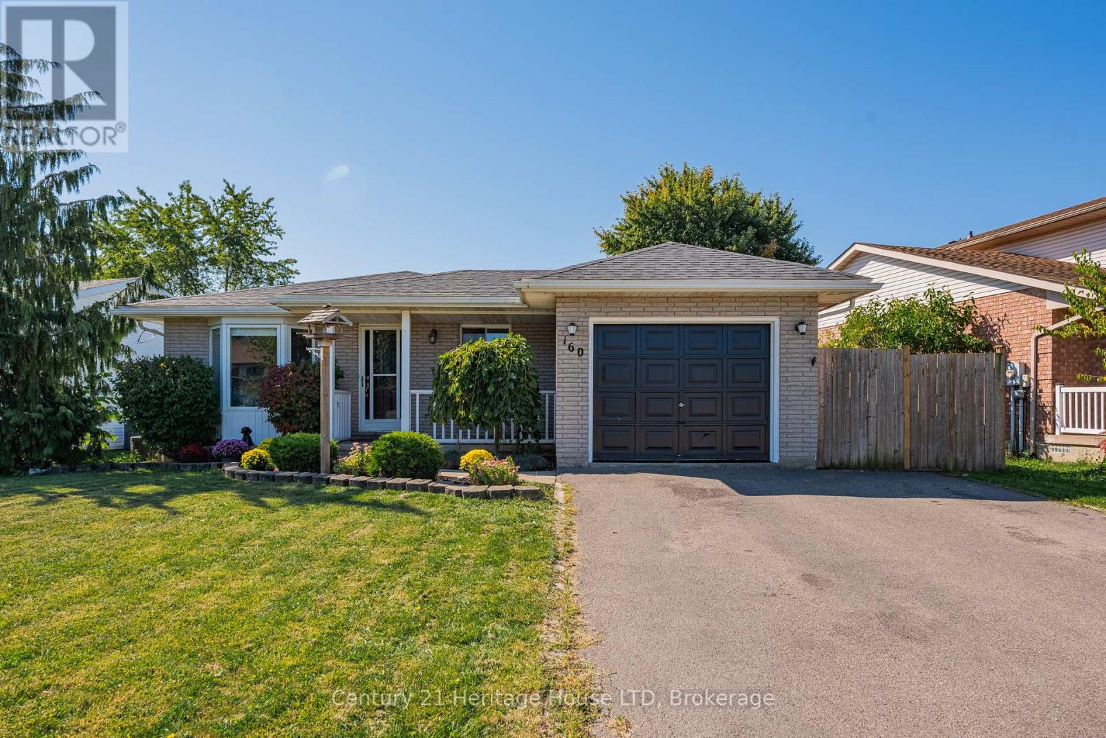 160 Northwood Drive, Welland, Ontario  L3C 6V9 - Photo 6 - X12412113