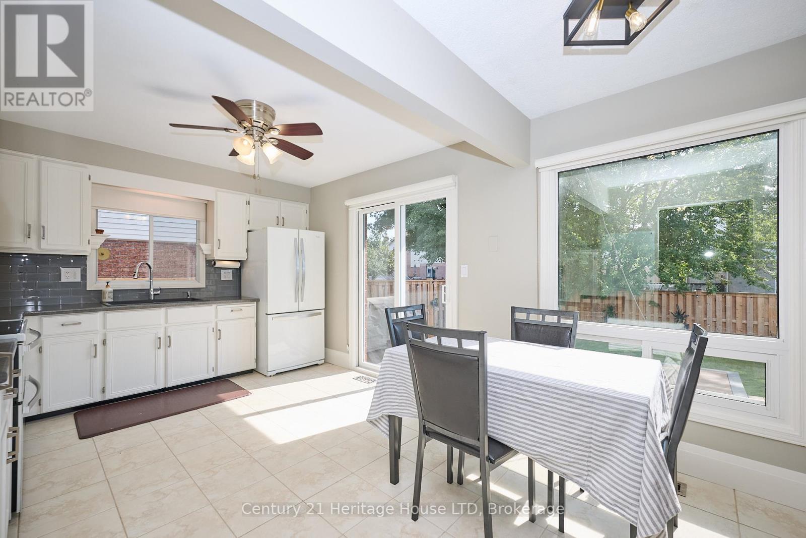 57 Keefer Road, Thorold, Ontario  L2V 4W5 - Photo 12 - X12412213