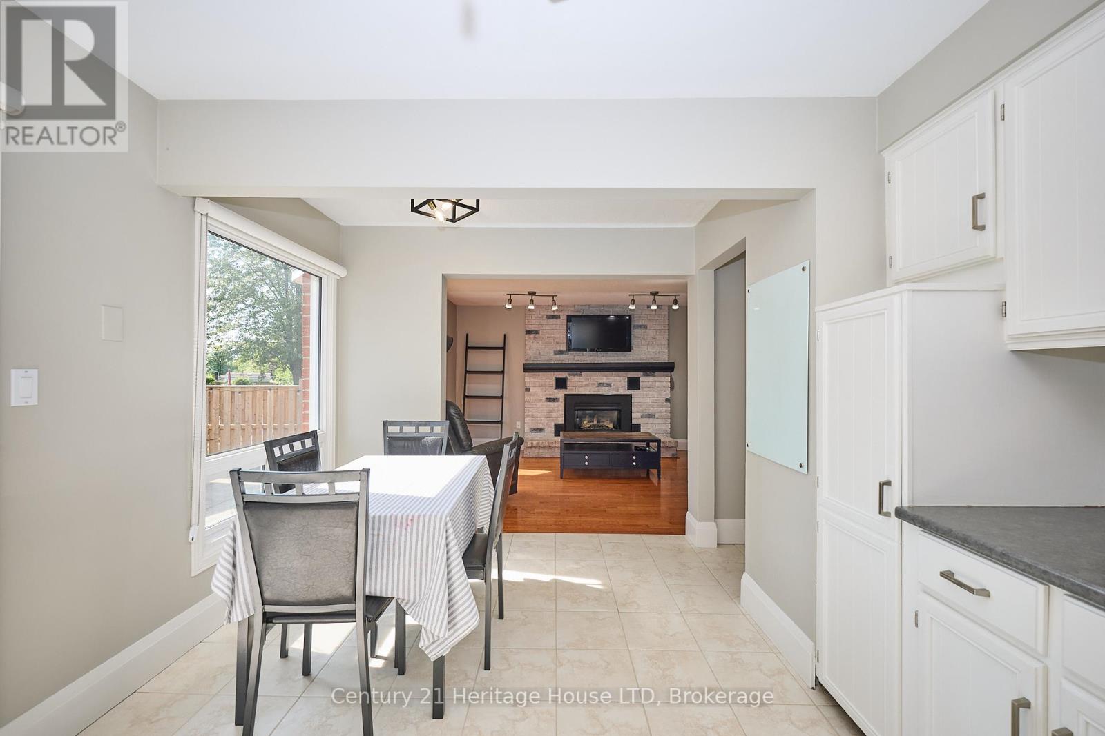 57 Keefer Road, Thorold, Ontario  L2V 4W5 - Photo 16 - X12412213