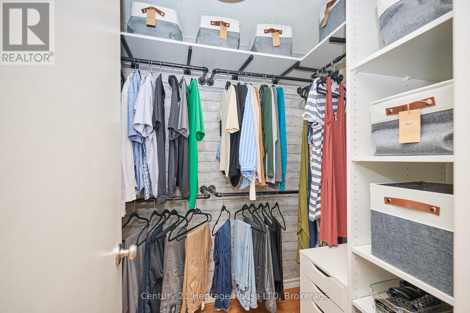 57 Keefer Road, Thorold, Ontario  L2V 4W5 - Photo 25 - X12412213