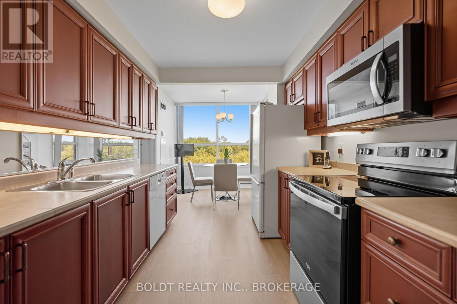 705 - 3 Towering Heights Boulevard, St. Catharines (Glendale/glenridge), Ontario  L2T 4A4 - Photo 14 - X12412604