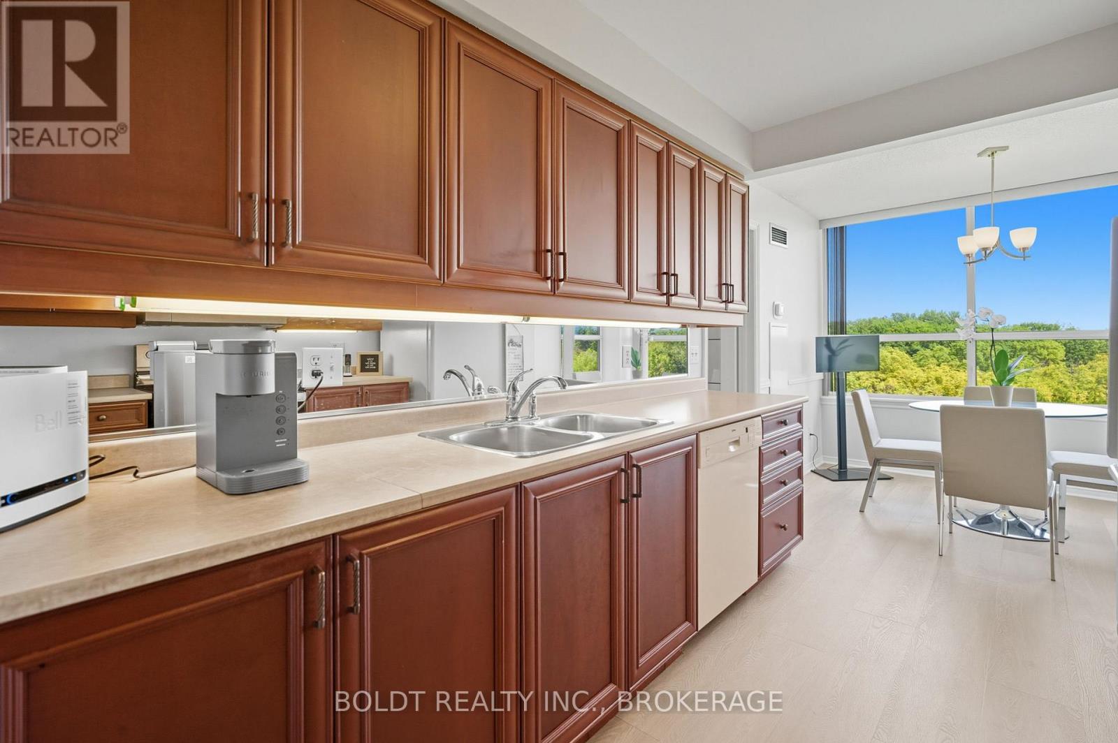 705 - 3 Towering Heights Boulevard, St. Catharines (Glendale/glenridge), Ontario  L2T 4A4 - Photo 15 - X12412604