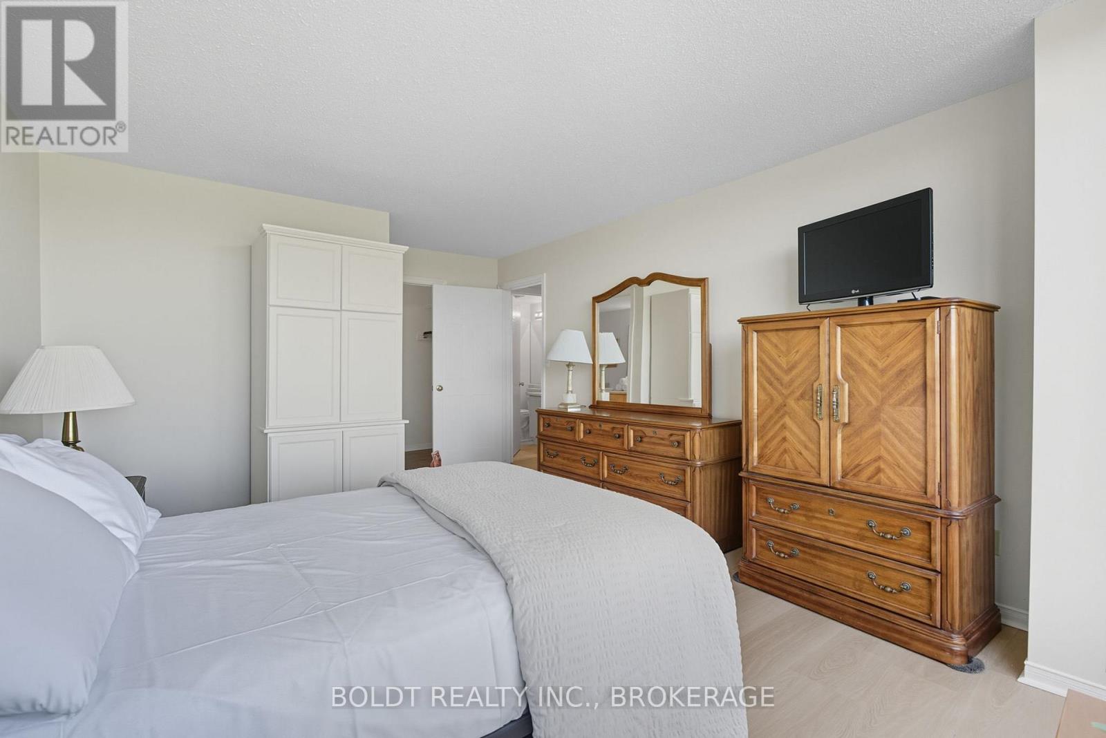 705 - 3 Towering Heights Boulevard, St. Catharines (Glendale/glenridge), Ontario  L2T 4A4 - Photo 29 - X12412604