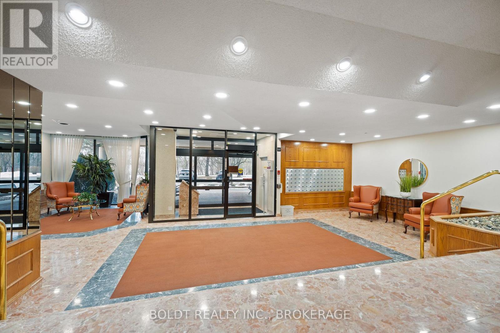 705 - 3 Towering Heights Boulevard, St. Catharines (Glendale/glenridge), Ontario  L2T 4A4 - Photo 4 - X12412604