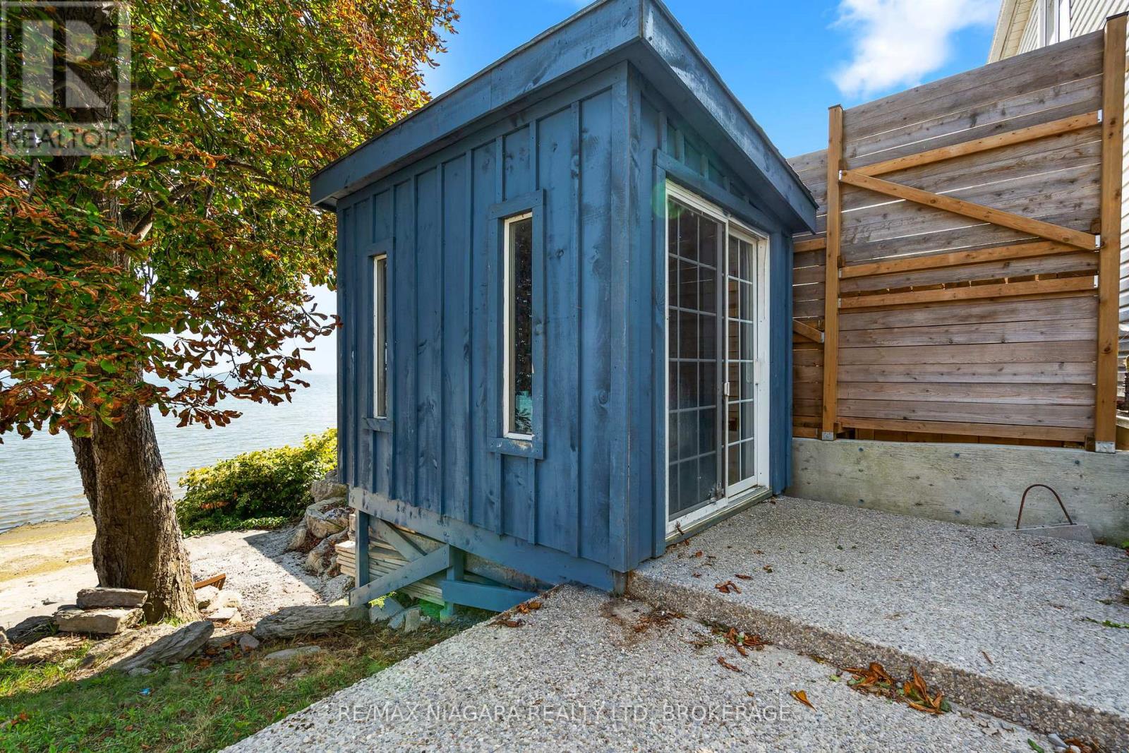 105 Lighthouse Drive, Haldimand, Ontario  N1A 2W6 - Photo 25 - X12412676