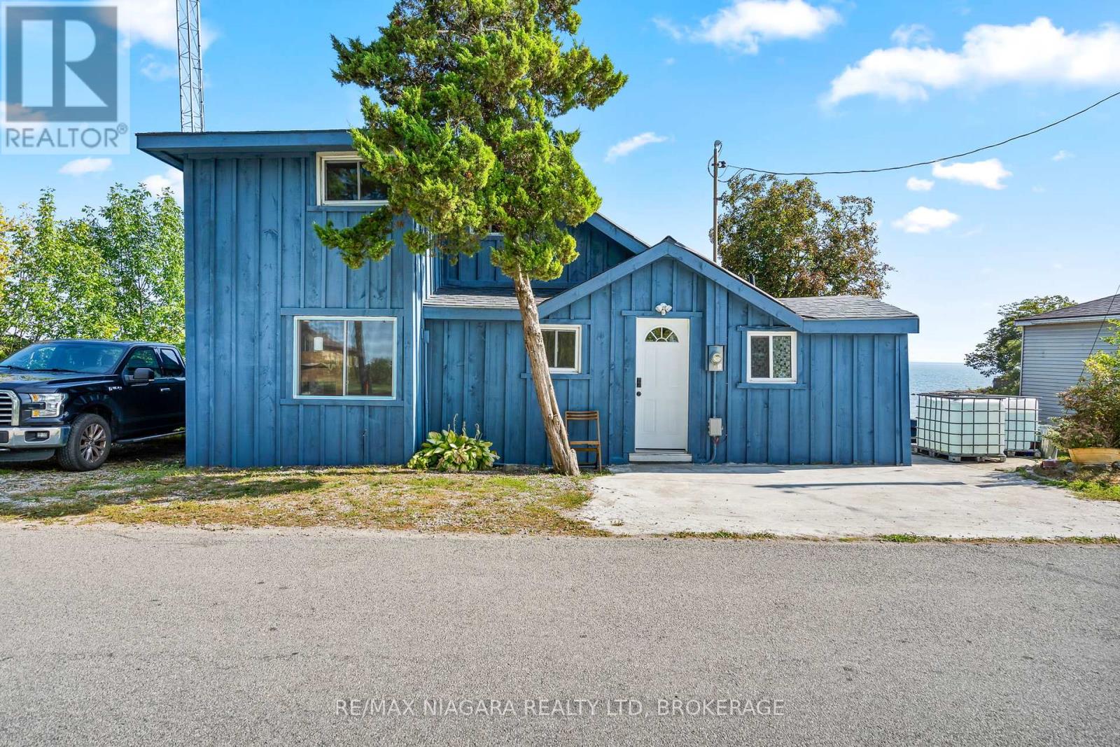 105 Lighthouse Drive, Haldimand, Ontario  N1A 2W6 - Photo 3 - X12412676