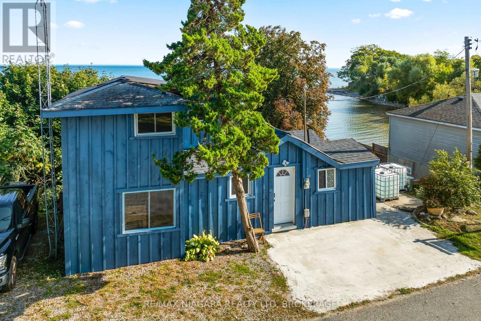 105 Lighthouse Drive, Haldimand, Ontario  N1A 2W6 - Photo 4 - X12412676