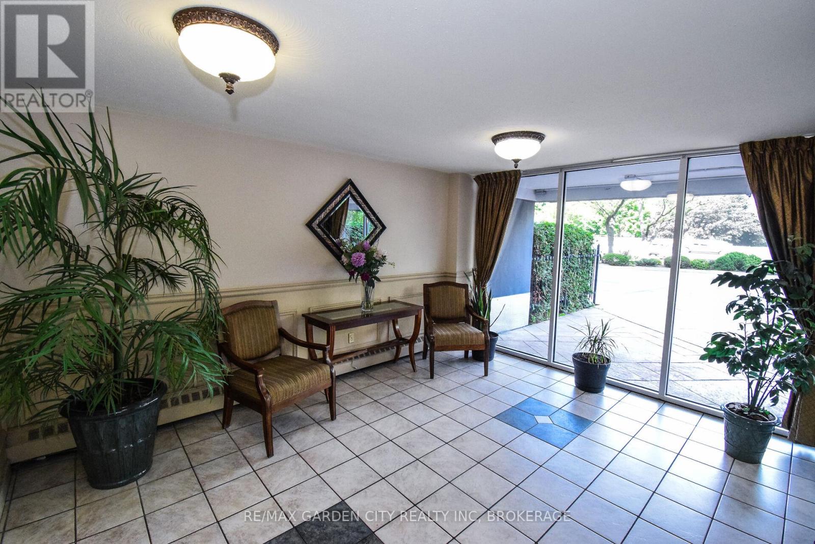 811 - 75 Glenburn Court, Hamilton, Ontario  L8E 1C7 - Photo 36 - X12412935