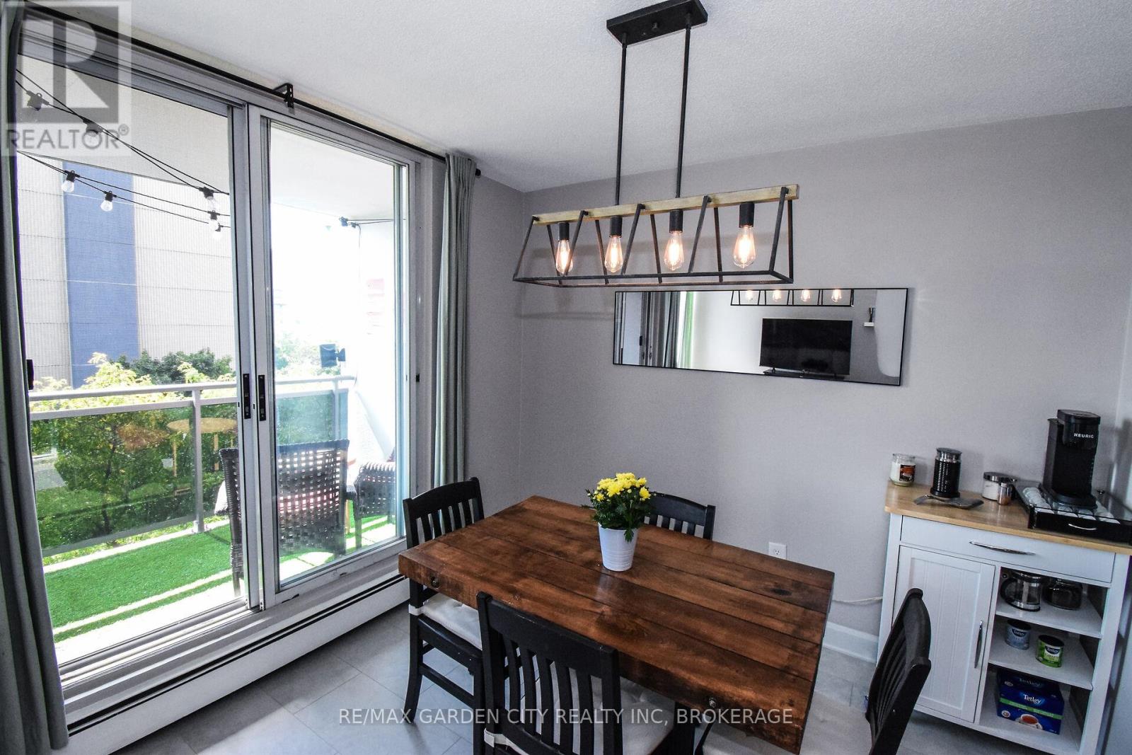 811 - 75 Glenburn Court, Hamilton, Ontario  L8E 1C7 - Photo 8 - X12412935