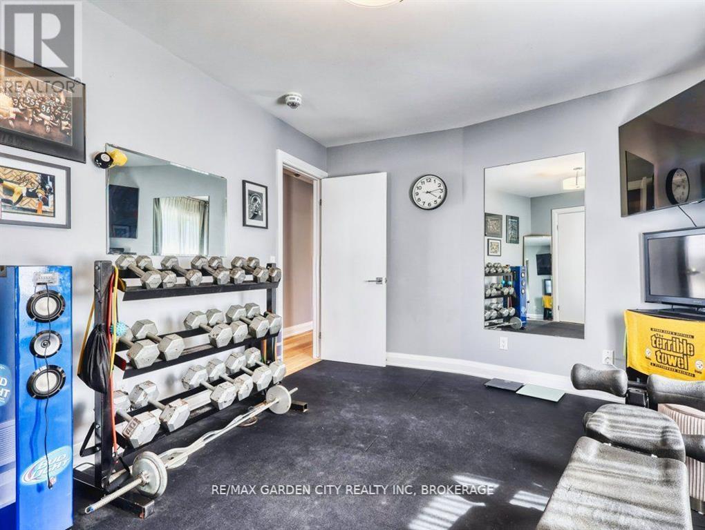 11 Beamer Court, Thorold, Ontario  L2V 3X7 - Photo 39 - X12413453