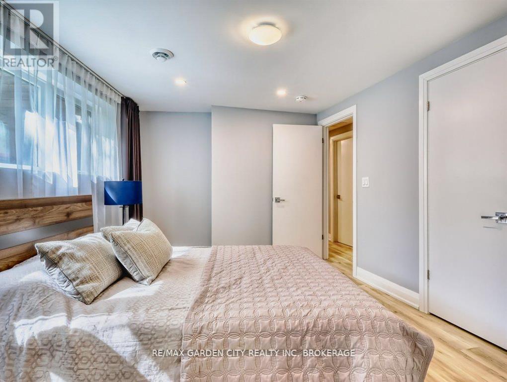 11 Beamer Court, Thorold, Ontario  L2V 3X7 - Photo 44 - X12413453