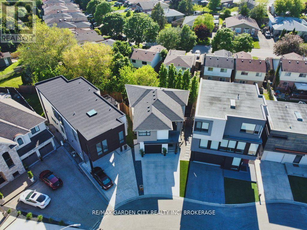 11 Beamer Court, Thorold, Ontario  L2V 3X7 - Photo 46 - X12413453