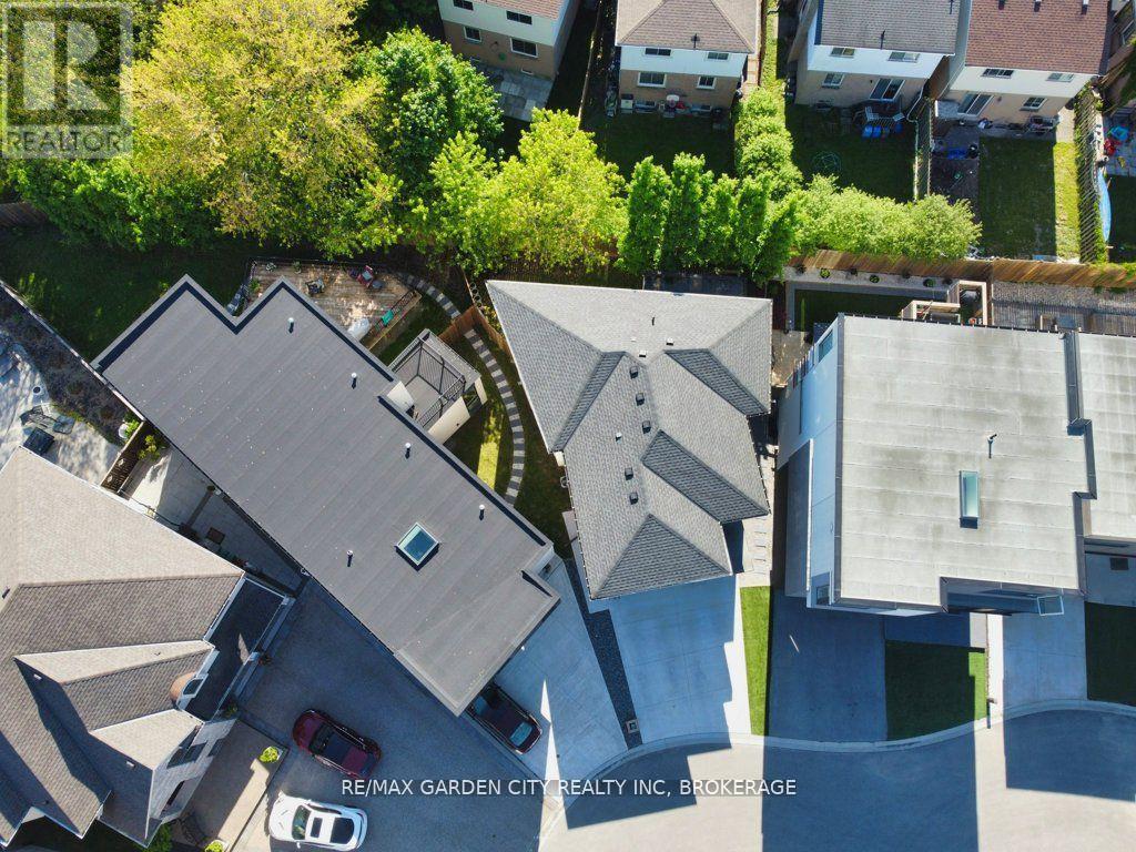 11 Beamer Court, Thorold, Ontario  L2V 3X7 - Photo 47 - X12413453