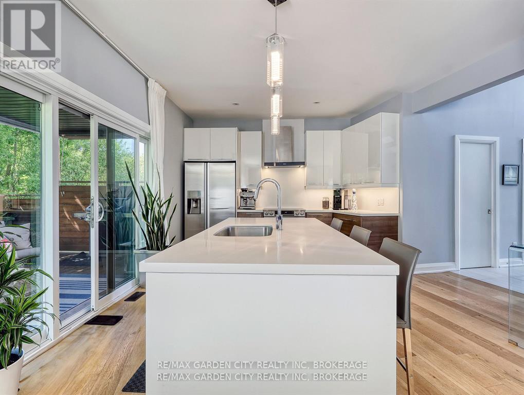 11 Beamer Court, Thorold, Ontario  L2V 3X7 - Photo 9 - X12413453