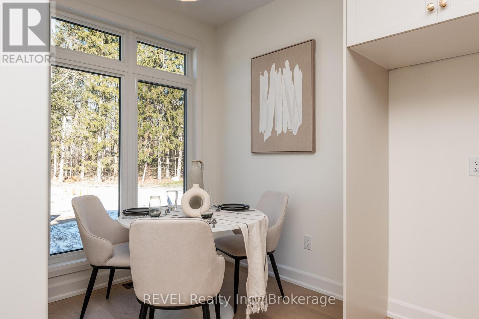 11 Stickles Street, Pelham, Ontario  L3C 3C3 - Photo 10 - X12413672