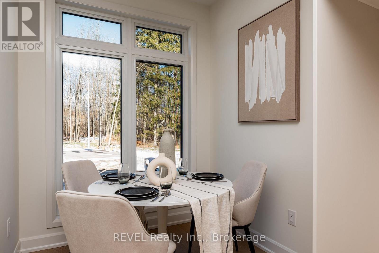 11 Stickles Street, Pelham, Ontario  L3C 3C3 - Photo 11 - X12413672