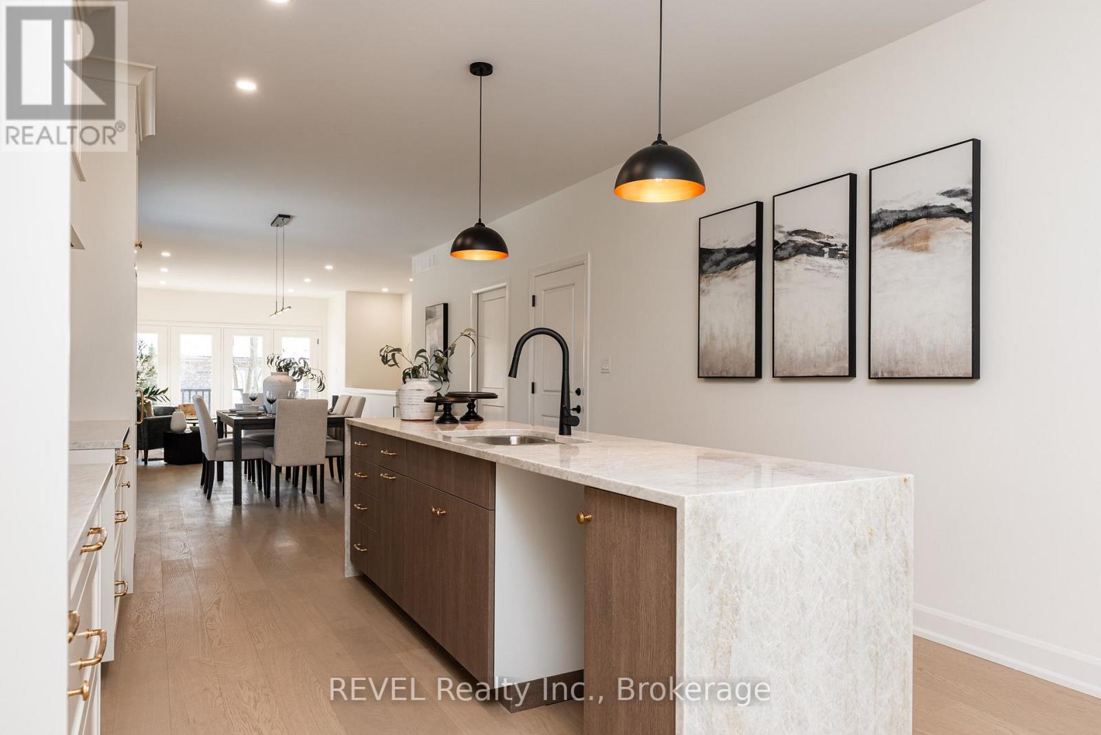 11 Stickles Street, Pelham, Ontario  L3C 3C3 - Photo 13 - X12413672